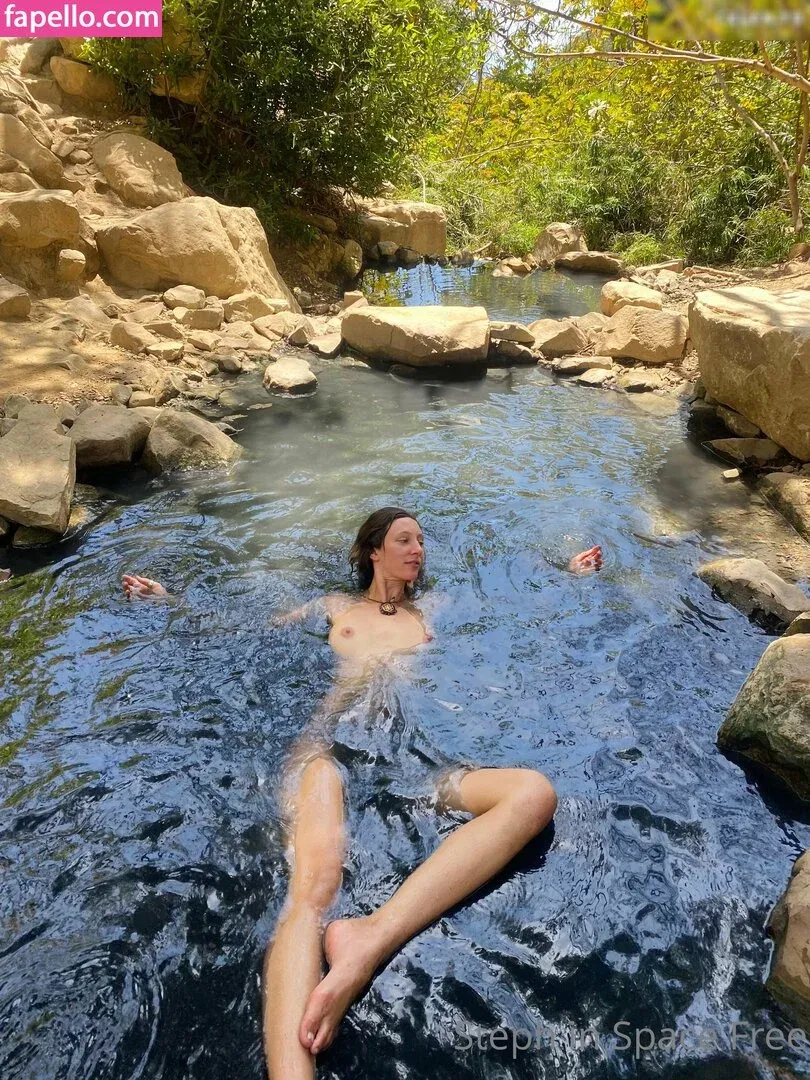 stephinspace Onlyfans Photo Gallery 