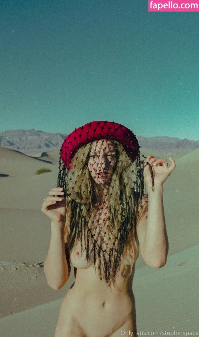 stephinspace Onlyfans Photo Gallery 