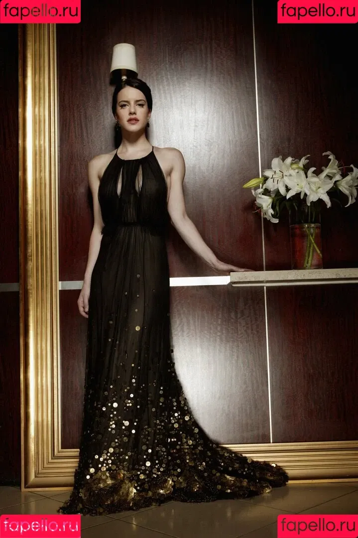 Michelle Ryan Onlyfans Photo Gallery 