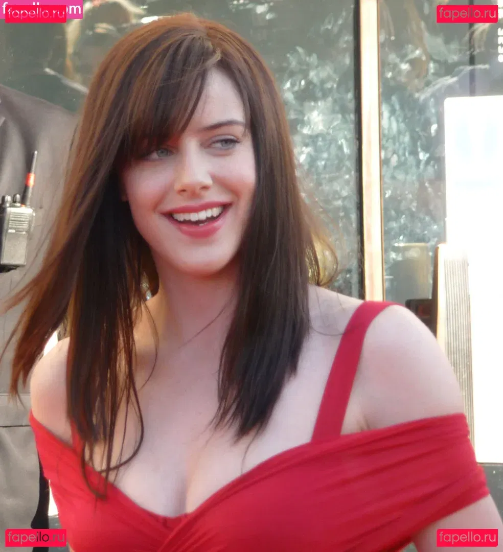 Michelle Ryan Onlyfans Photo Gallery 
