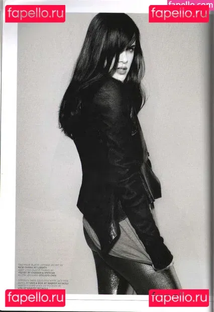 Michelle Ryan Onlyfans Photo Gallery 