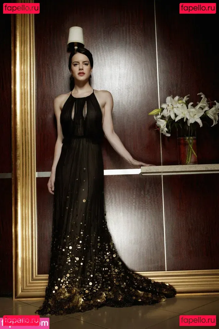 Michelle Ryan Onlyfans Photo Gallery 