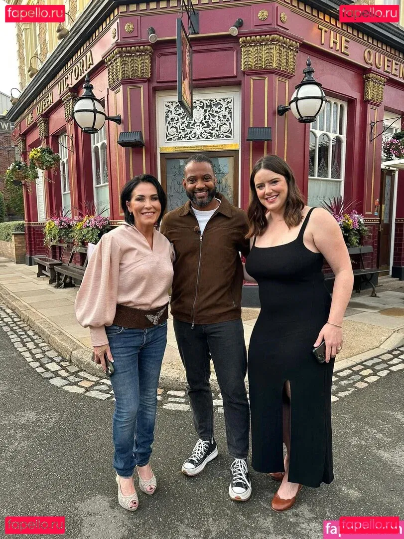 Michelle Ryan Onlyfans Photo Gallery 