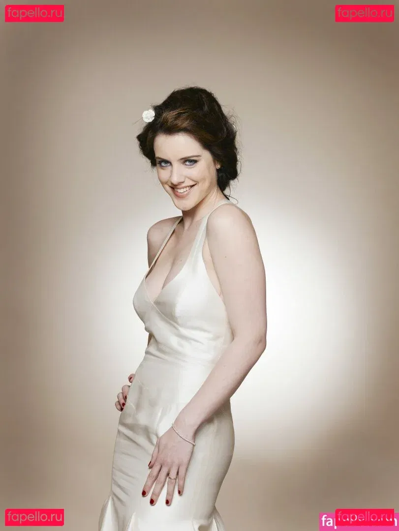 Michelle Ryan Onlyfans Photo Gallery 