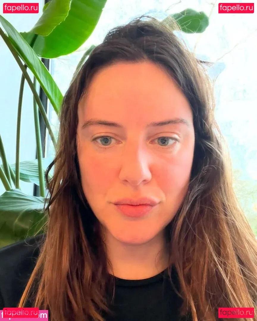 Michelle Ryan Onlyfans Photo Gallery 