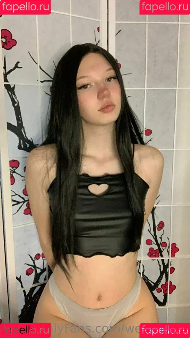 weirdoroki Onlyfans Photo Gallery 
