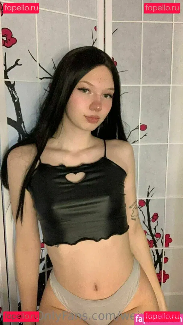 weirdoroki Onlyfans Photo Gallery 