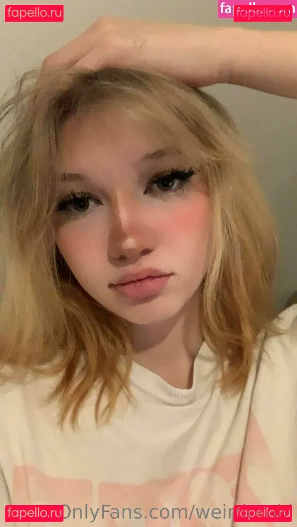 weirdoroki Onlyfans Photo Gallery 