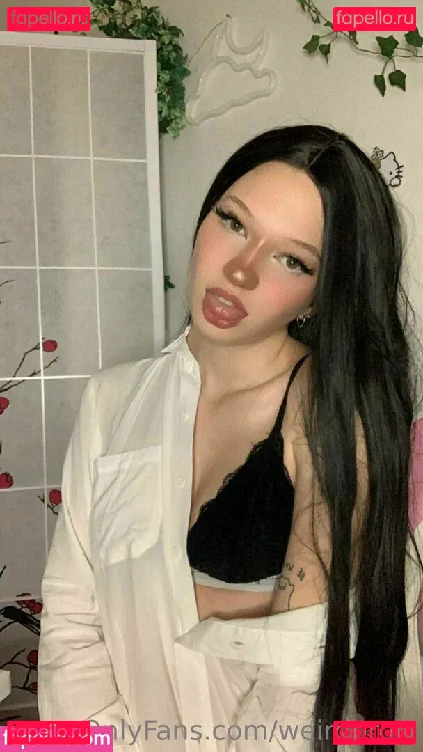 weirdoroki Onlyfans Photo Gallery 