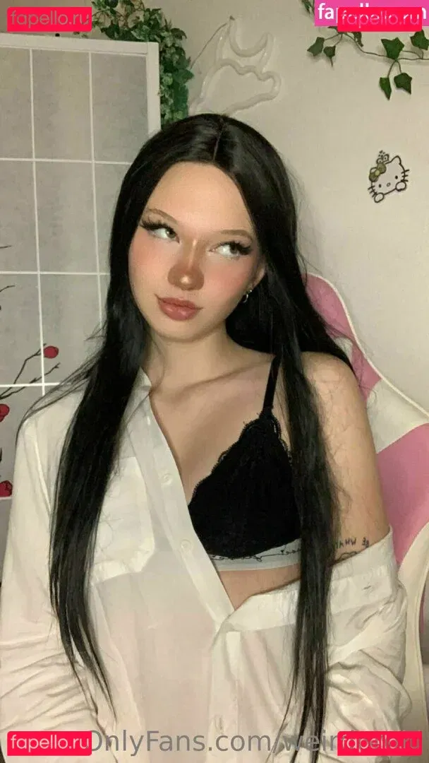 weirdoroki Onlyfans Photo Gallery 