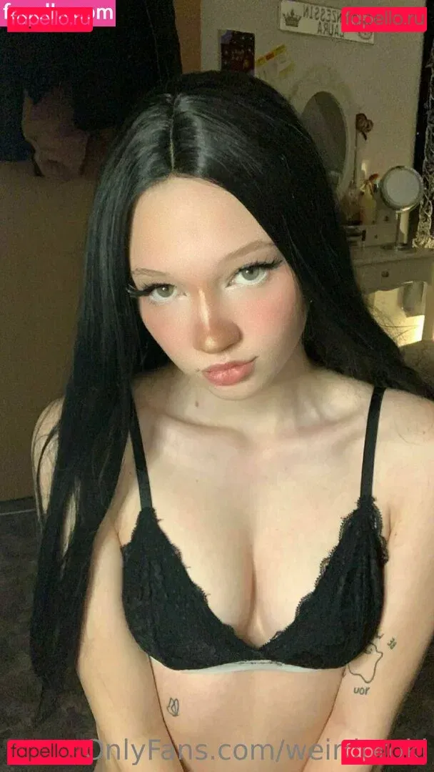 weirdoroki Onlyfans Photo Gallery 