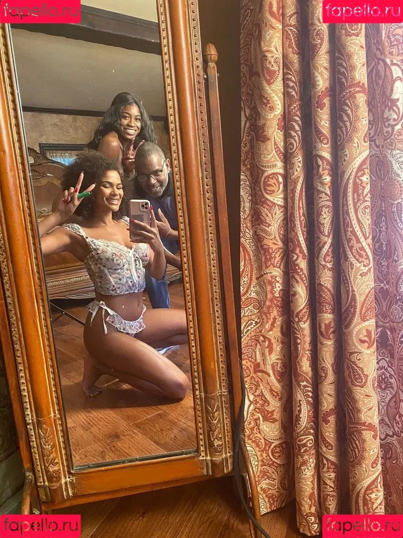 Alina Ali Onlyfans Photo Gallery 