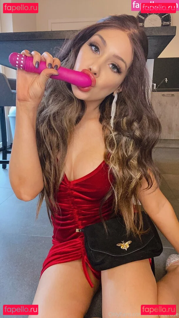 Esmeeteaches Onlyfans Photo Gallery 