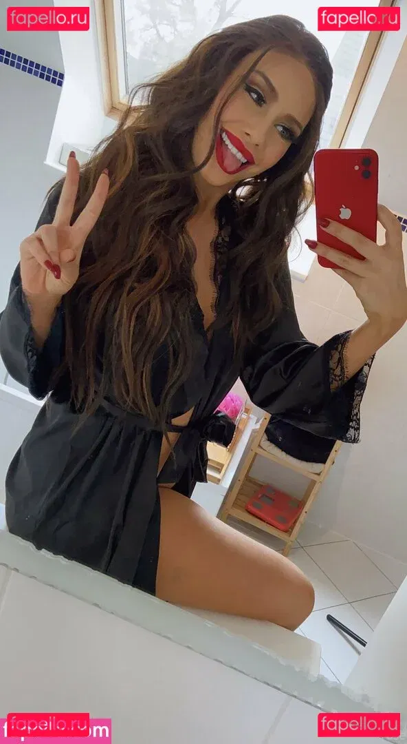 Esmeeteaches Onlyfans Photo Gallery 