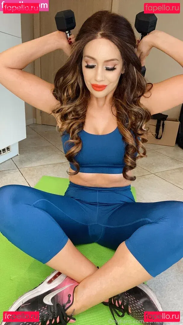 Esmeeteaches Onlyfans Photo Gallery 