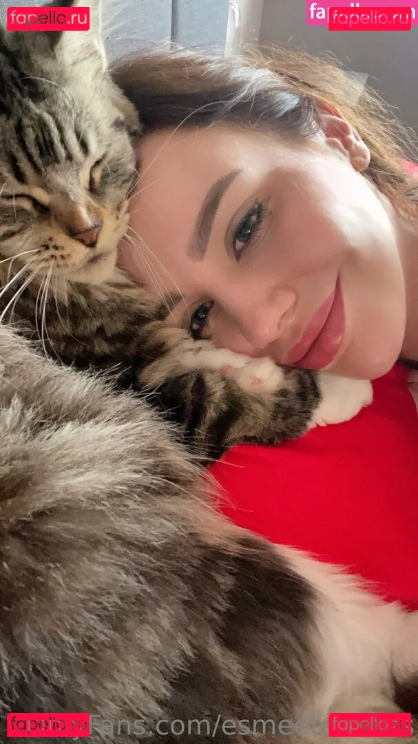 Esmeeteaches Onlyfans Photo Gallery 