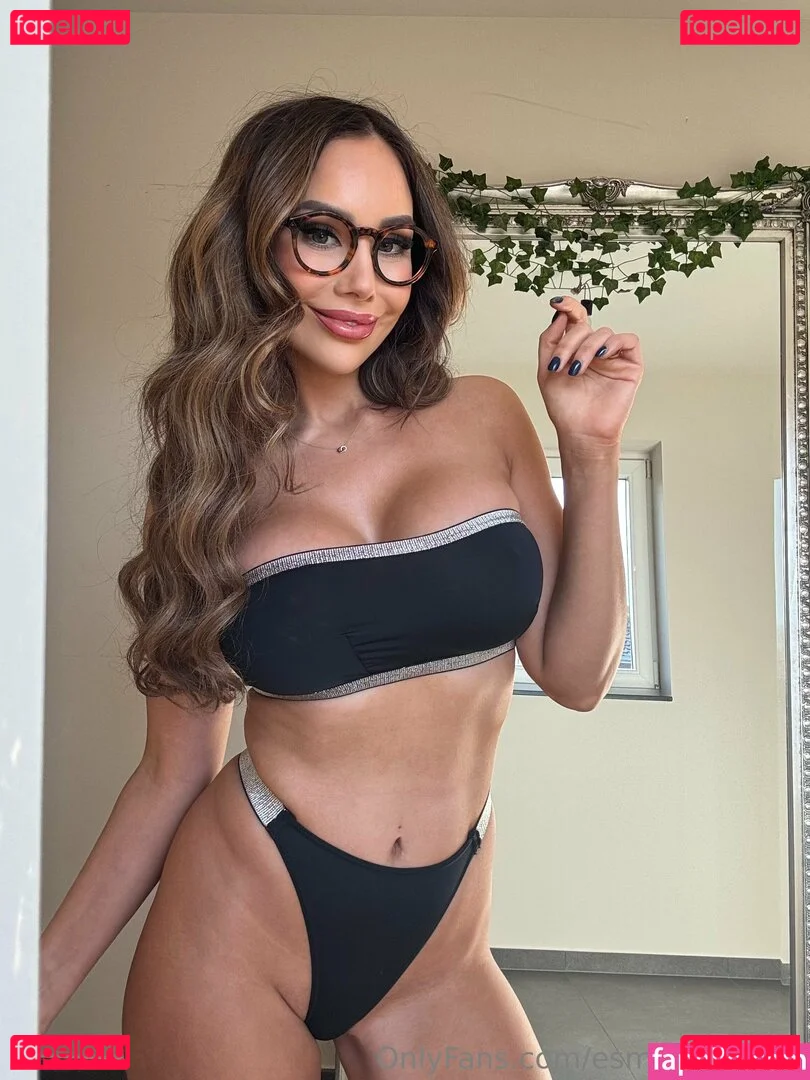 Esmeeteaches Onlyfans Photo Gallery 