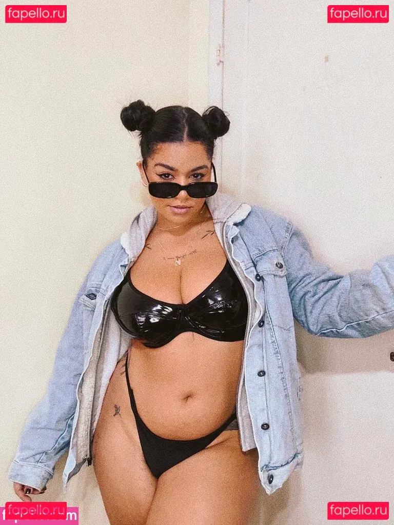 Kennya Raposo Onlyfans Photo Gallery 