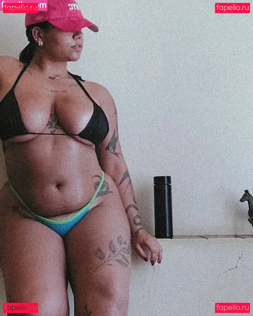 Kennya Raposo Onlyfans Photo Gallery 