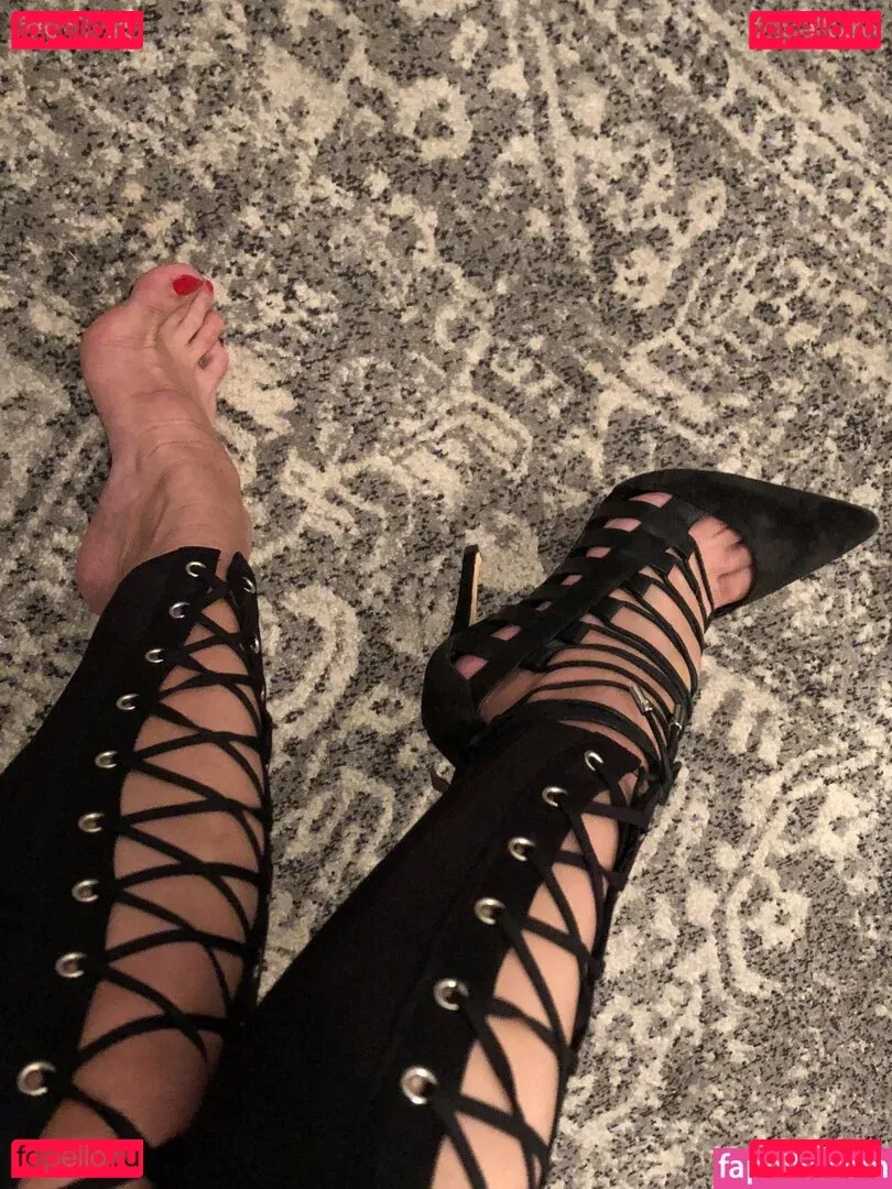 goddesstangent Onlyfans Photo Gallery 