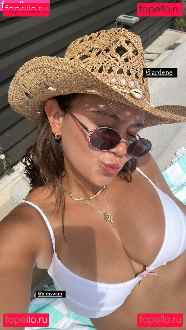 Spencer Barbosa Onlyfans Photo Gallery 