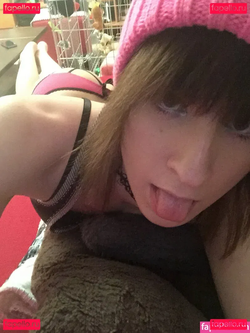 secretsecretsaria Onlyfans Photo Gallery 