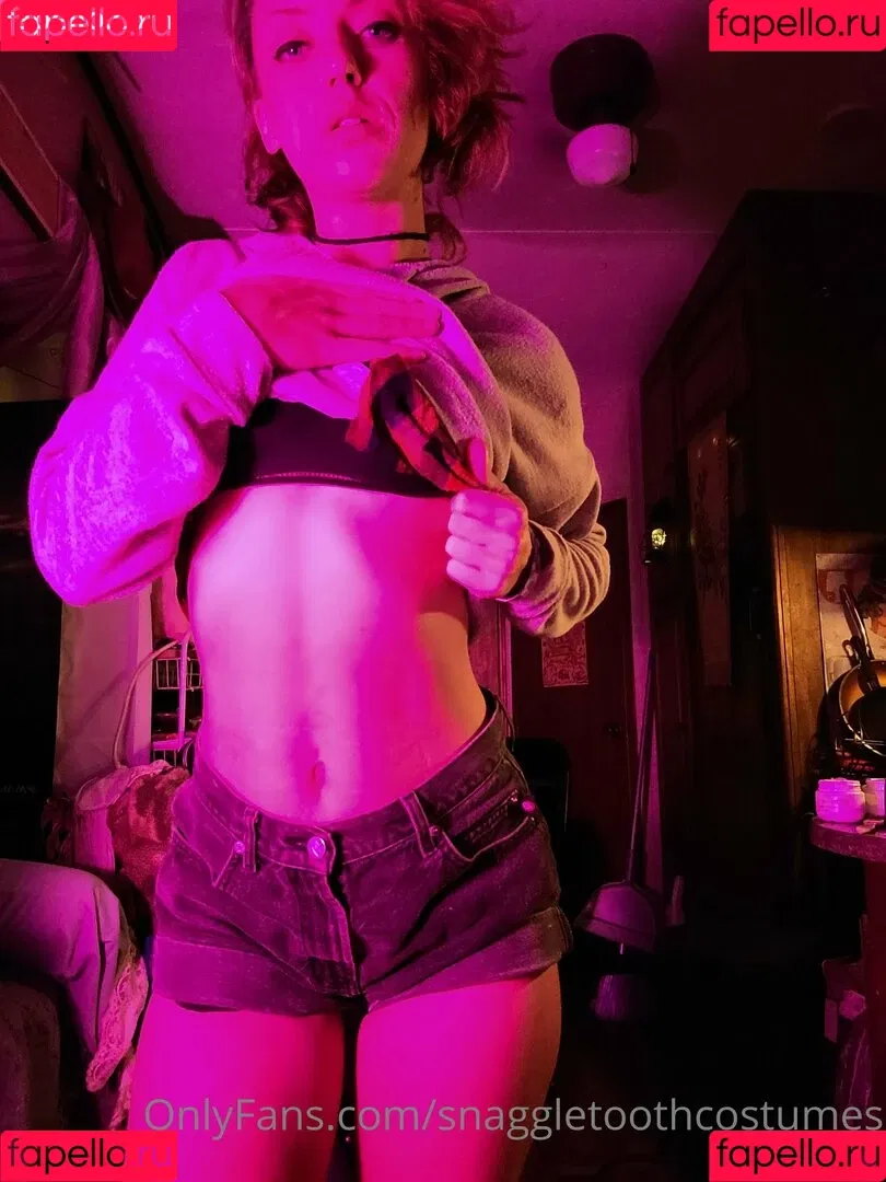 snaggletoothcostumes Onlyfans Photo Gallery 