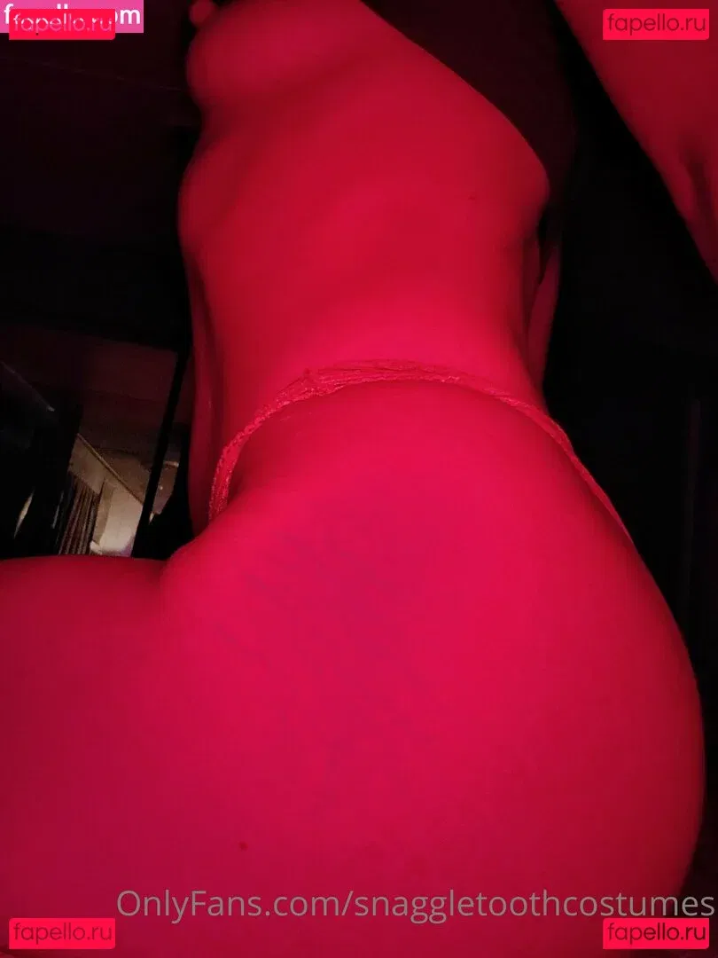 snaggletoothcostumes Onlyfans Photo Gallery 