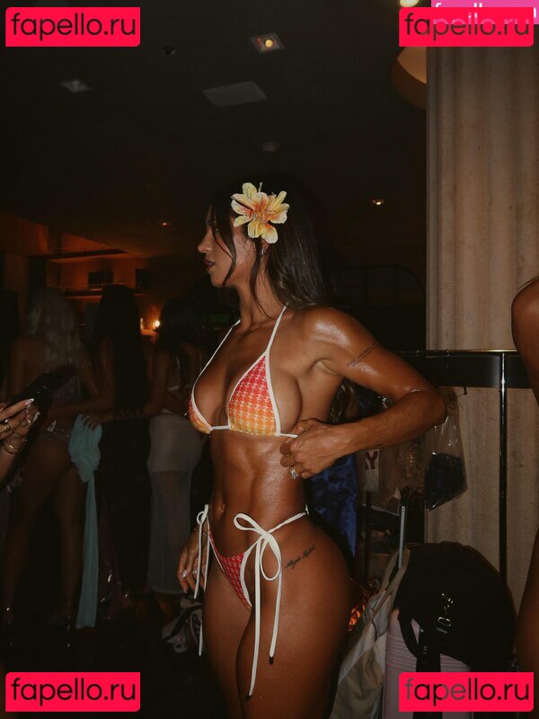 Oriana Torres Nude Onlyfans Photo 4