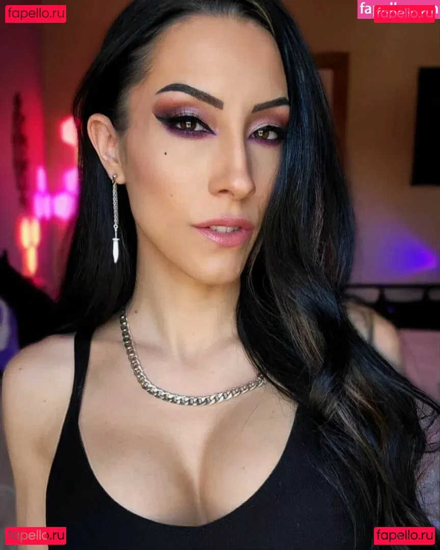 okStranger Onlyfans Photo Gallery 