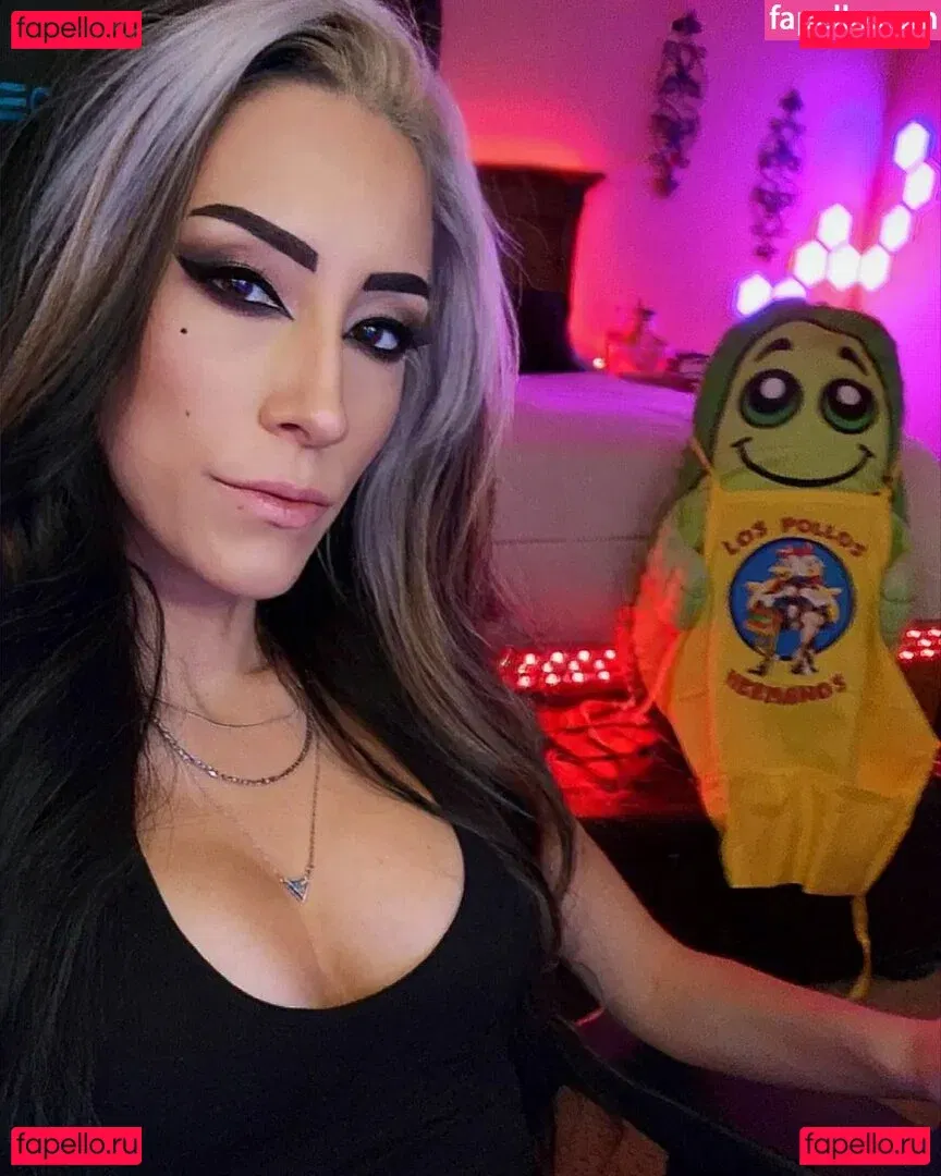 okStranger Onlyfans Photo Gallery 