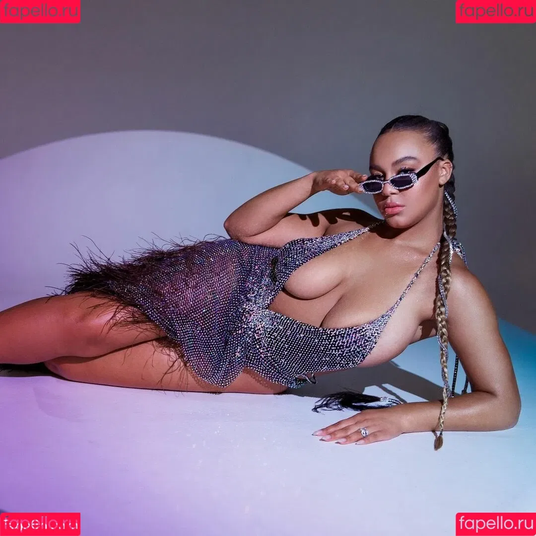 Nia Sioux Onlyfans Photo Gallery 
