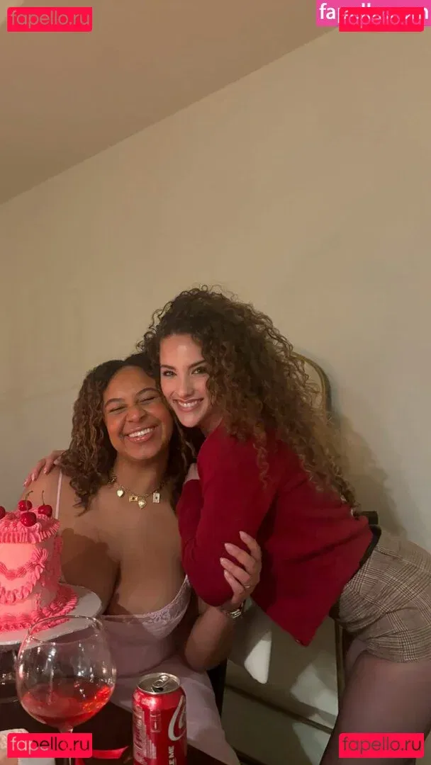 Nia Sioux Onlyfans Photo Gallery 