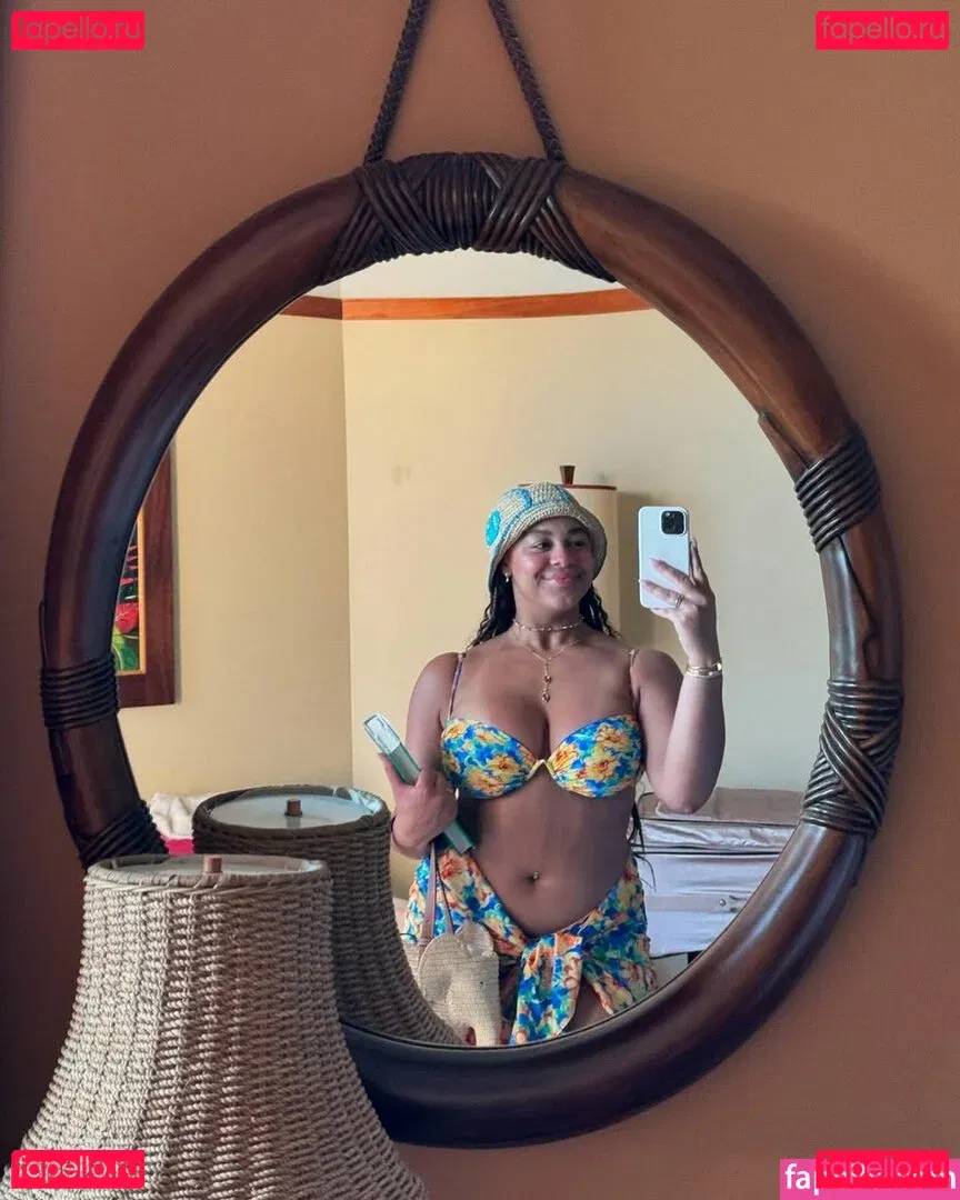 Nia Sioux Onlyfans Photo Gallery 