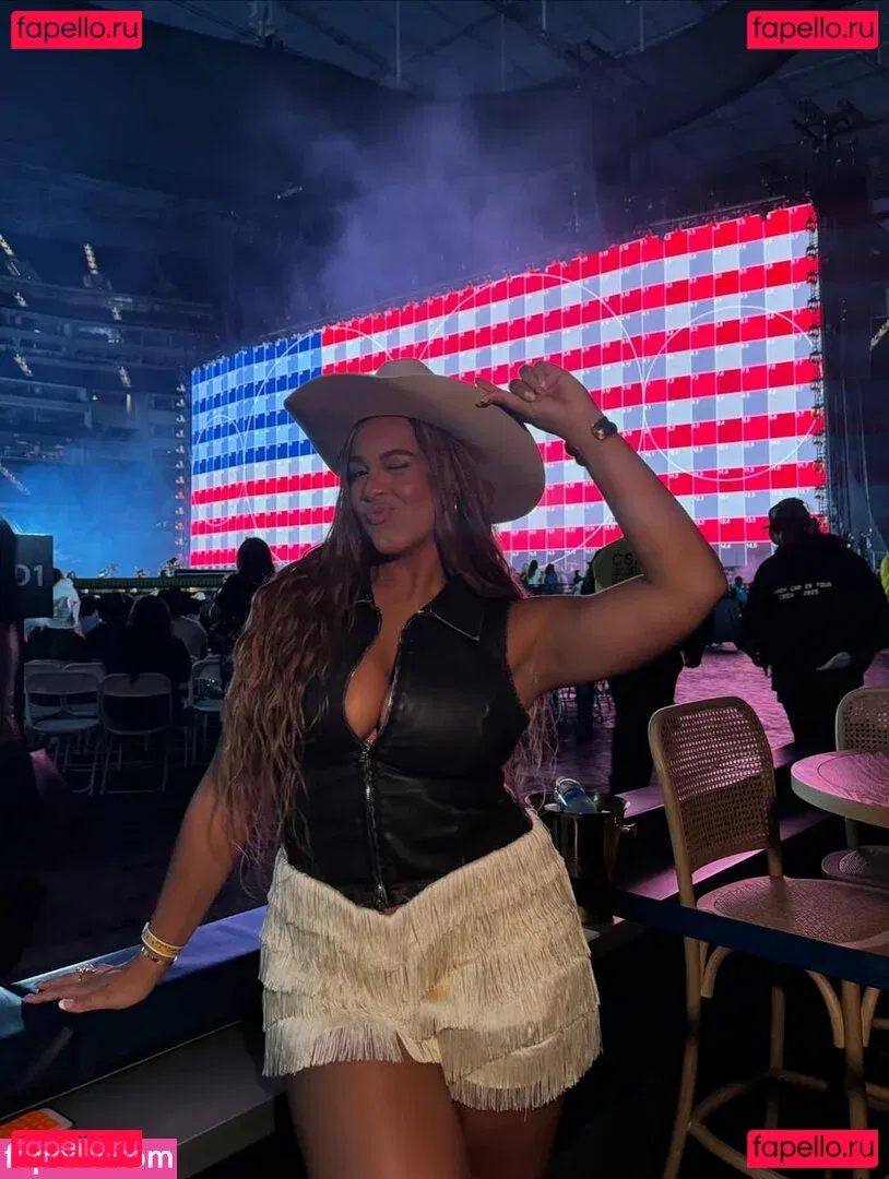 Nia Sioux Onlyfans Photo Gallery 