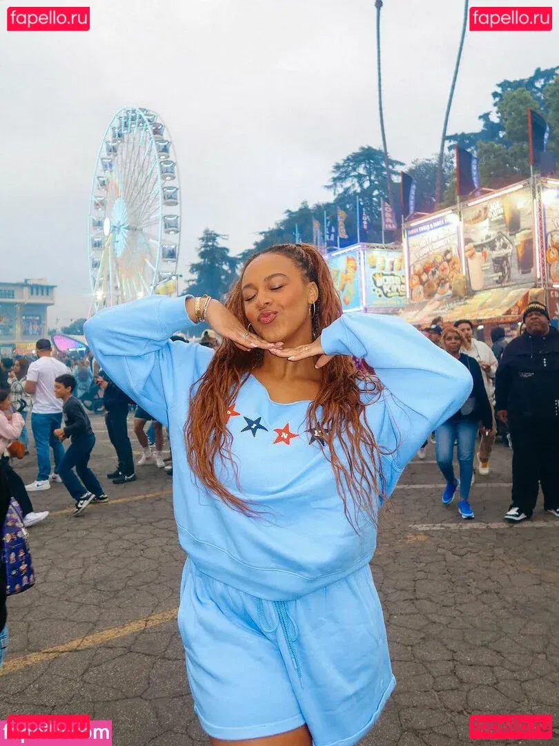 Nia Sioux Onlyfans Photo Gallery 