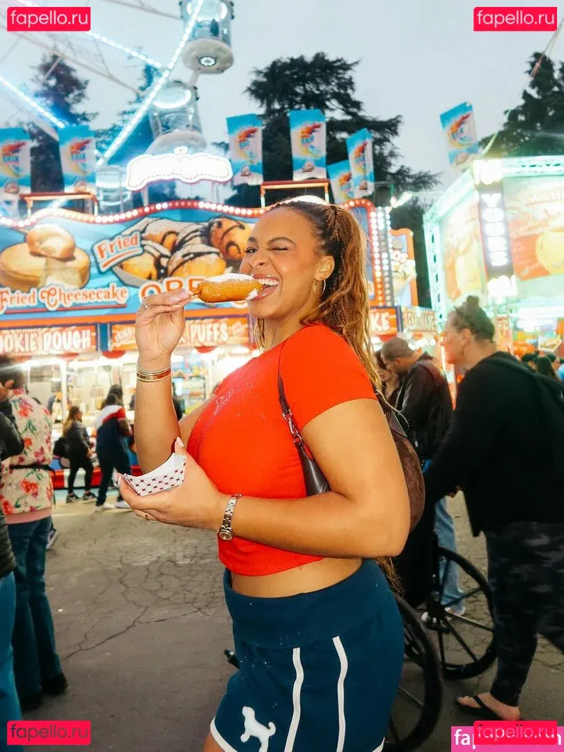 Nia Sioux Onlyfans Photo Gallery 