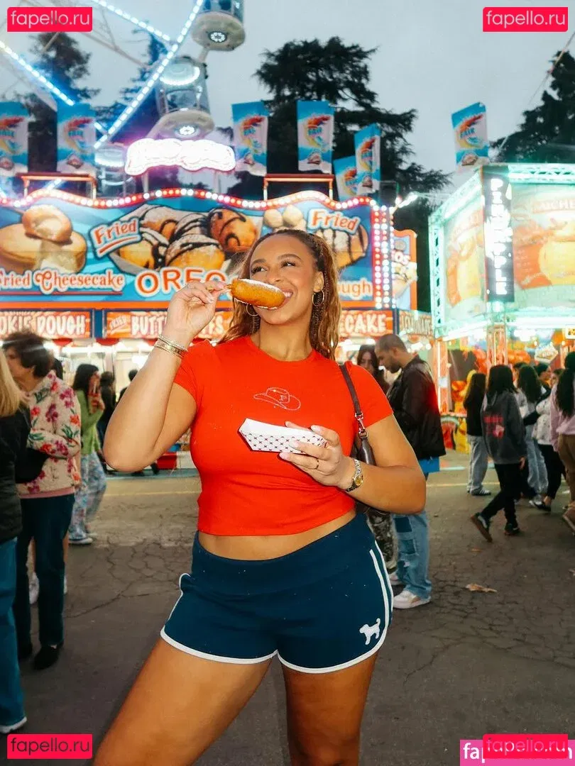 Nia Sioux Onlyfans Photo Gallery 