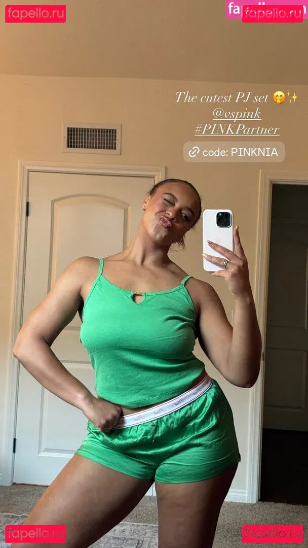 Nia Sioux Onlyfans Photo Gallery 