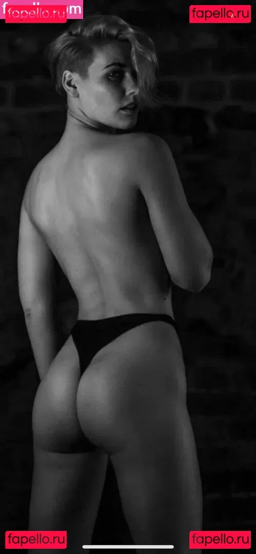 Laura Jane Dunkerley Onlyfans Photo Gallery 