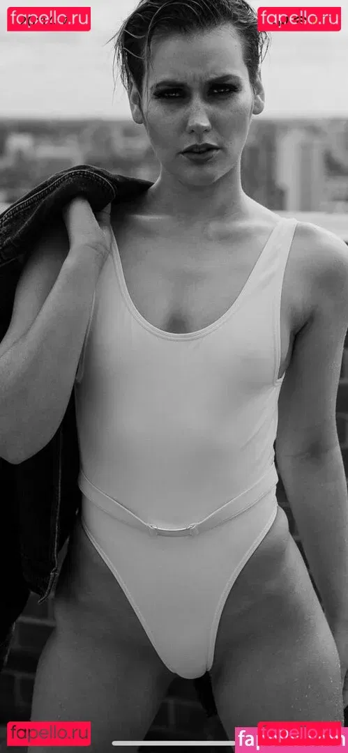 Laura Jane Dunkerley Onlyfans Photo Gallery 