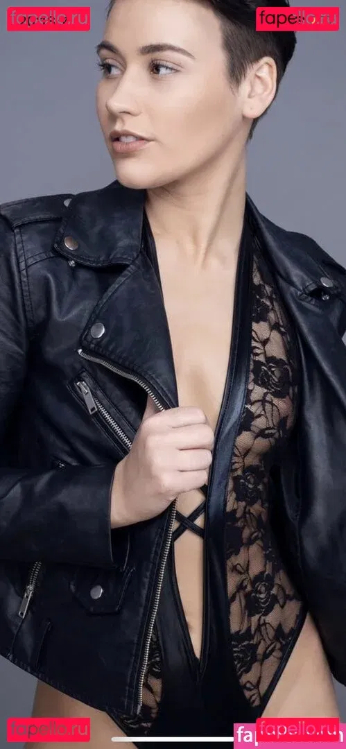 Laura Jane Dunkerley Onlyfans Photo Gallery 