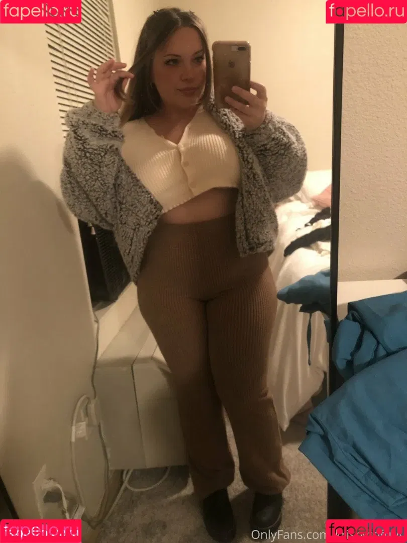 krispytofuuu Onlyfans Photo Gallery 