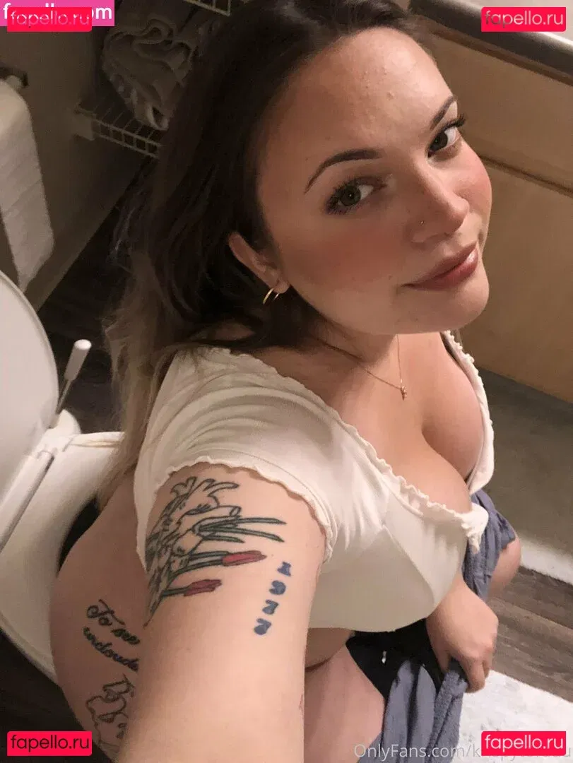 krispytofuuu Onlyfans Photo Gallery 