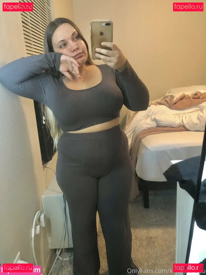 krispytofuuu Onlyfans Photo Gallery 