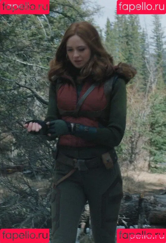Karen Gillan Onlyfans Photo Gallery 