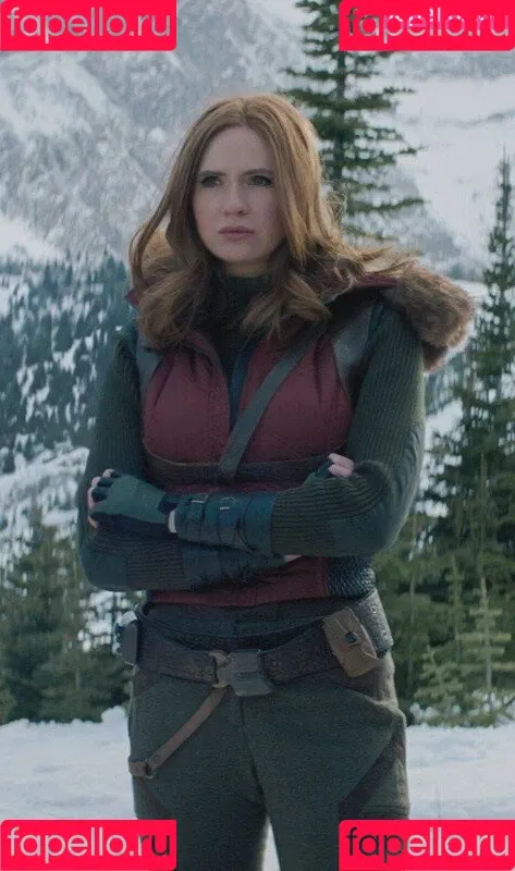 Karen Gillan Onlyfans Photo Gallery 