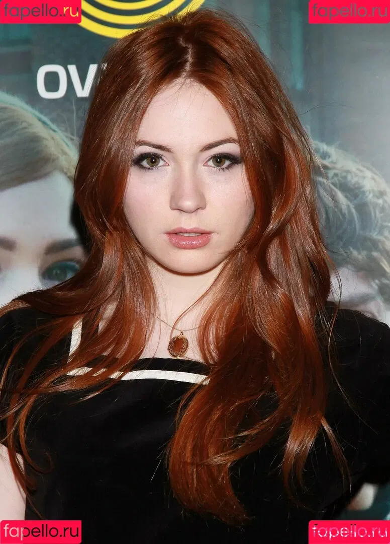 Karen Gillan Onlyfans Photo Gallery 