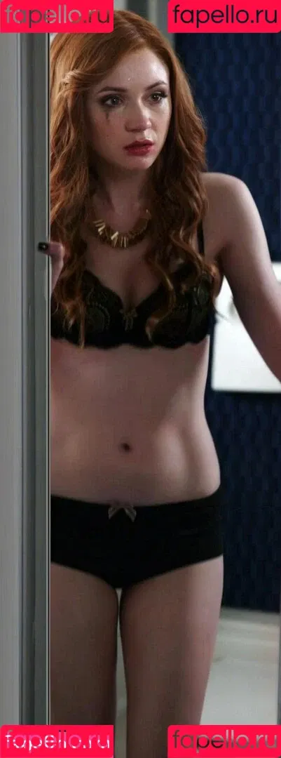 Karen Gillan Onlyfans Photo Gallery 