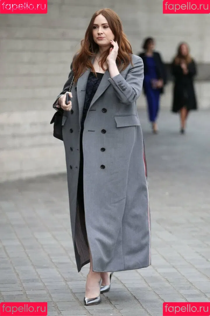 Karen Gillan Onlyfans Photo Gallery 